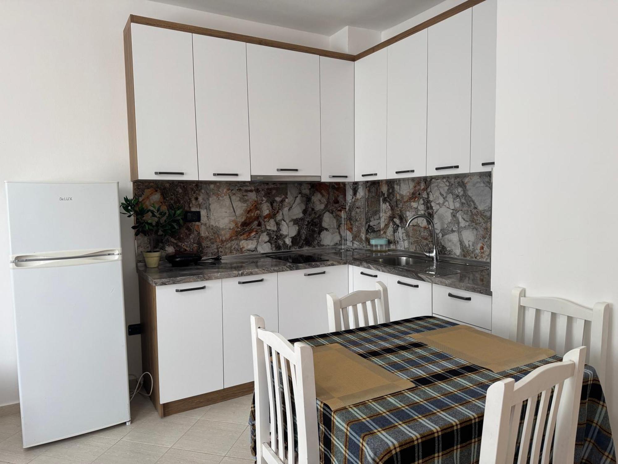 Orkidea Apartments Golem  Eksteriør billede